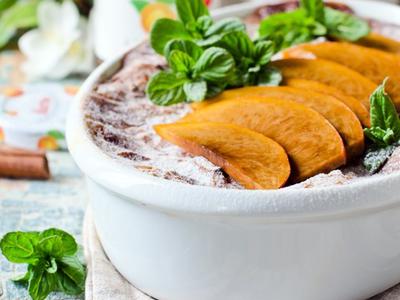 рецепт Овсянка с персиками и абрикосовым конфитюром запеченная в духовке