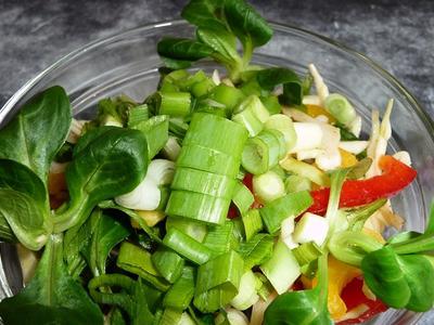 рецепт Салат из свежей капусты с болгарским перцем
