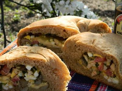 рецепт Хлеб с начинкой на пикник