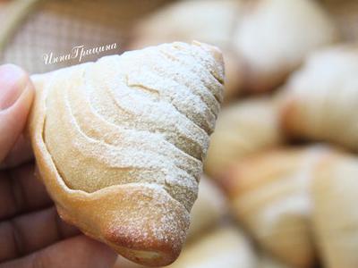     (Sfogliatella Riccia)