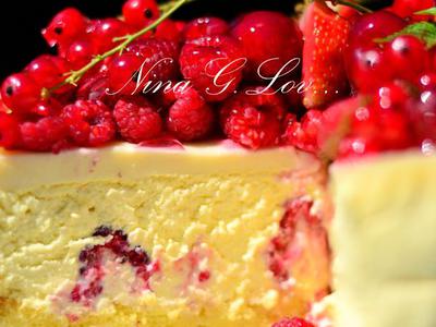 рецепт Творожный торт-мусс с ягодами в белом шоколаде