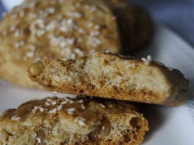 рецепт Мягкое печенье с сыром и кедровыми орешками