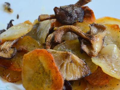      (Potato Galette with Mushrooms)