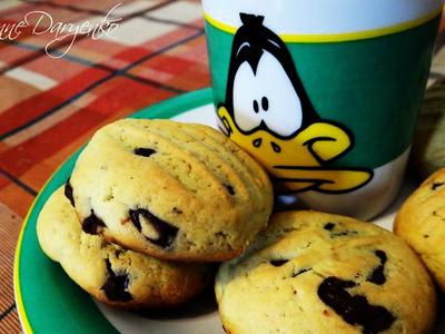      (American Chocolate-chip cookies)