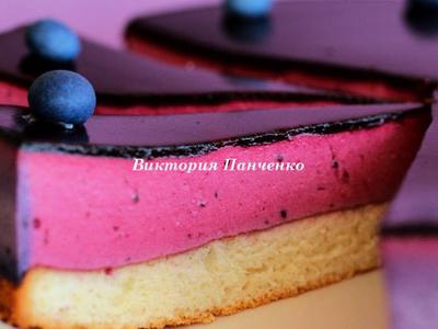        (Black Currant Cake)