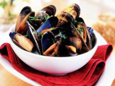  - Moules